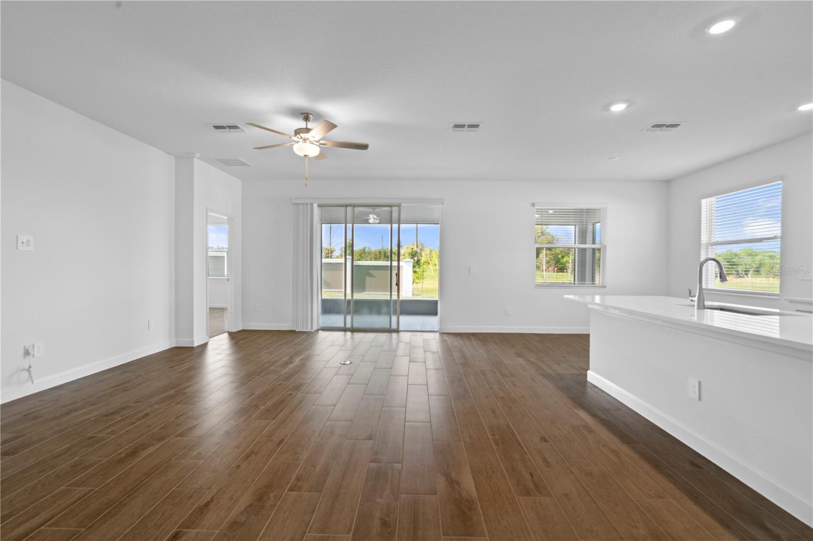 MIRADA - ACTIVE ADULT - Residential