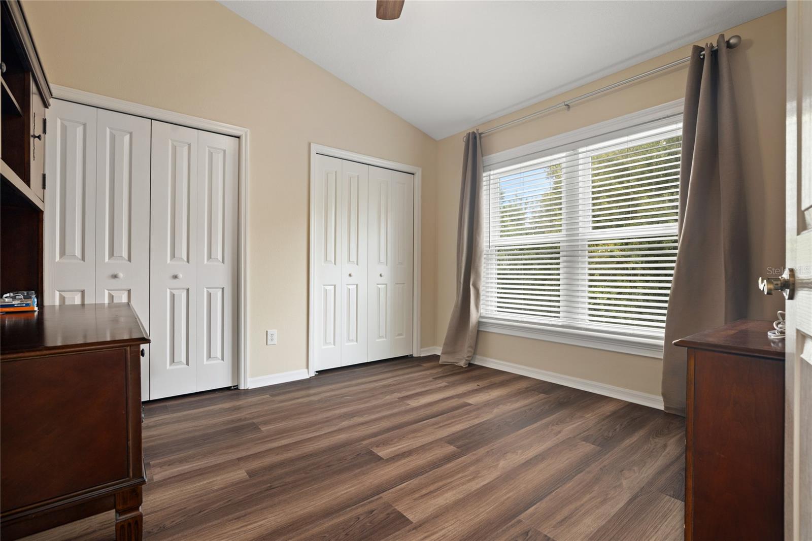 THOUSAND OAKS PH 6-9 - Residential