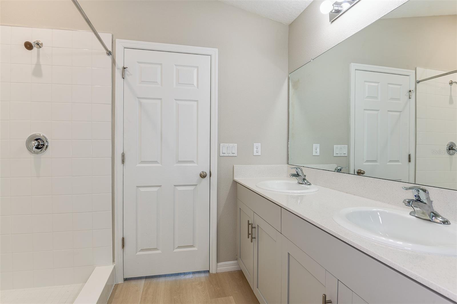 TWO RIVERS - Residential