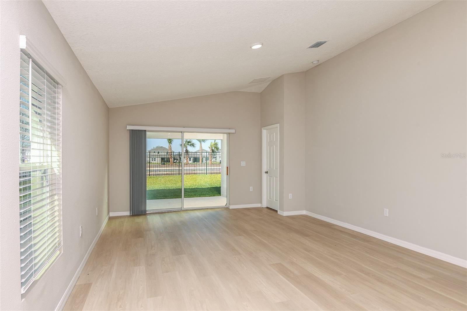 TWO RIVERS - Residential