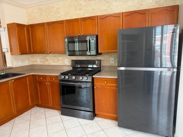 GRAND BELLAGIO AT BAYWATCH CONDO THE - Residential