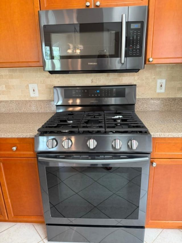 GRAND BELLAGIO AT BAYWATCH CONDO THE - Residential