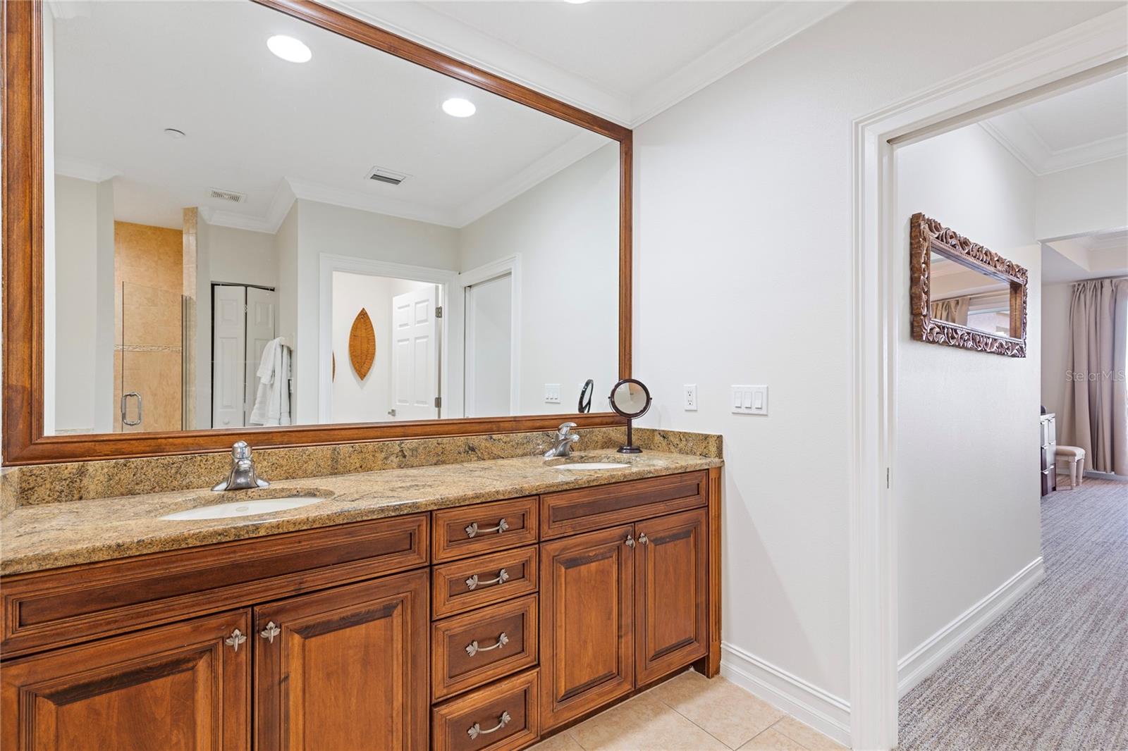HARBORVIEW GRANDE CONDO - Residential