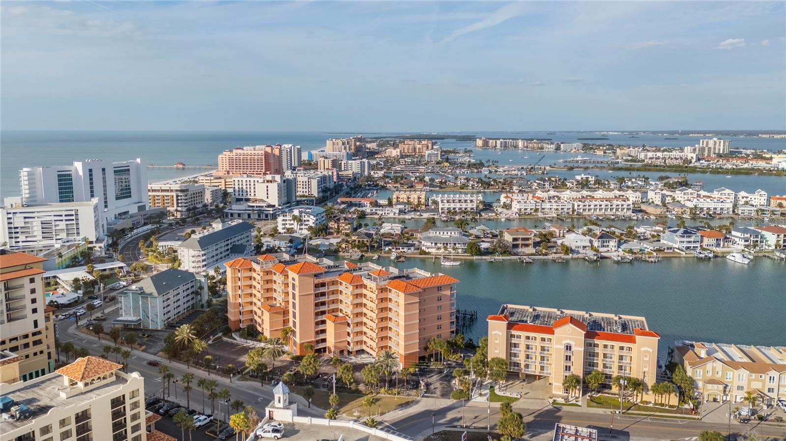 HARBORVIEW GRANDE CONDO - Residential