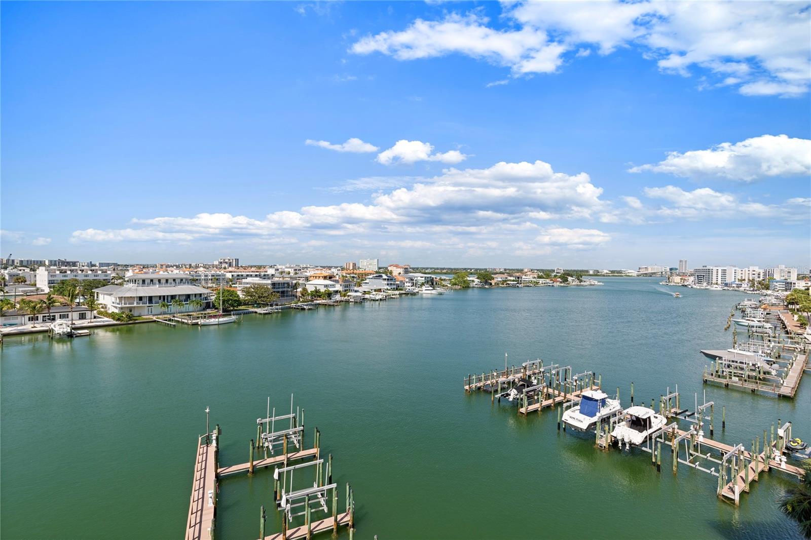 HARBORVIEW GRANDE CONDO - Residential