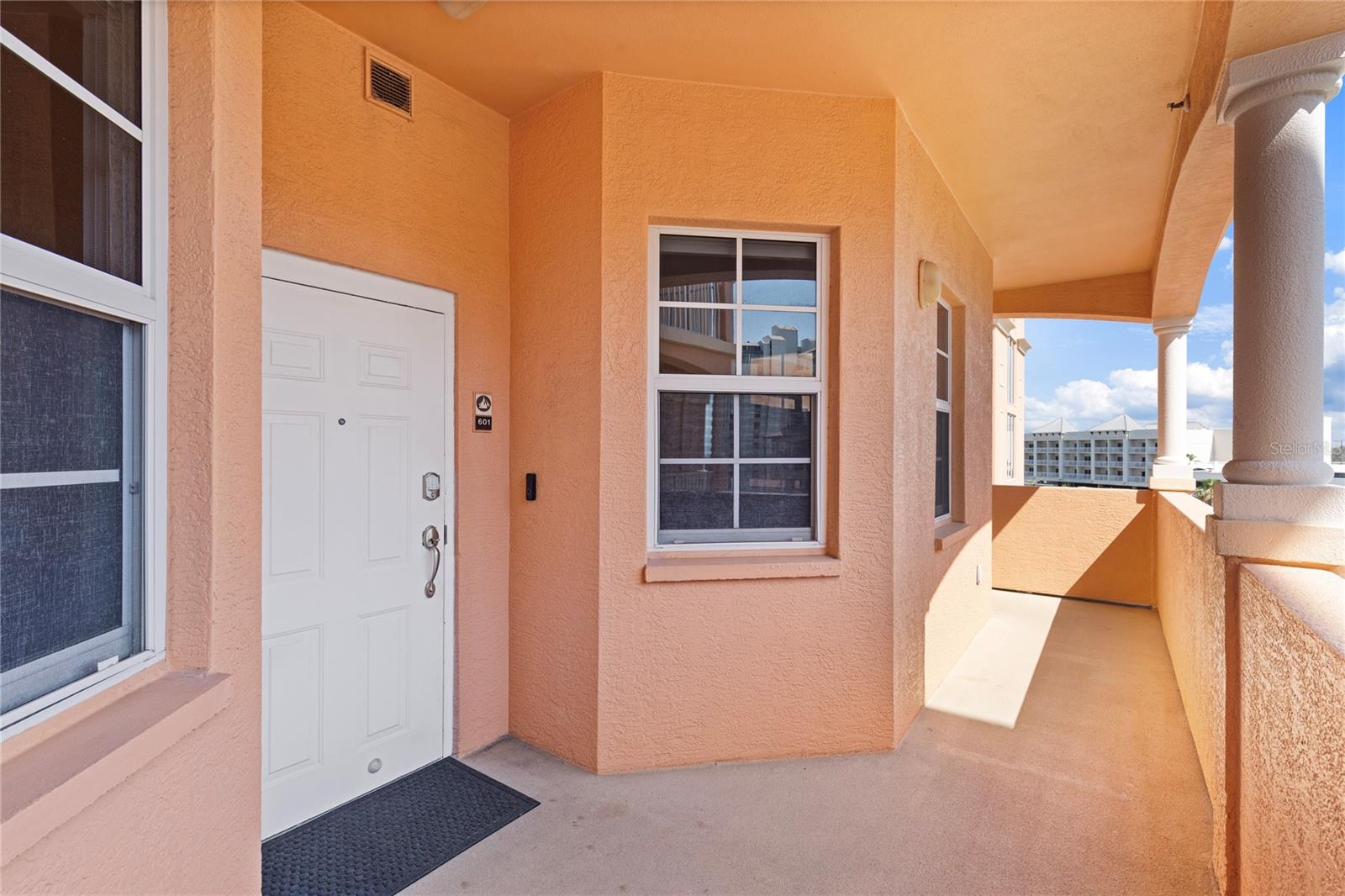 HARBORVIEW GRANDE CONDO - Residential