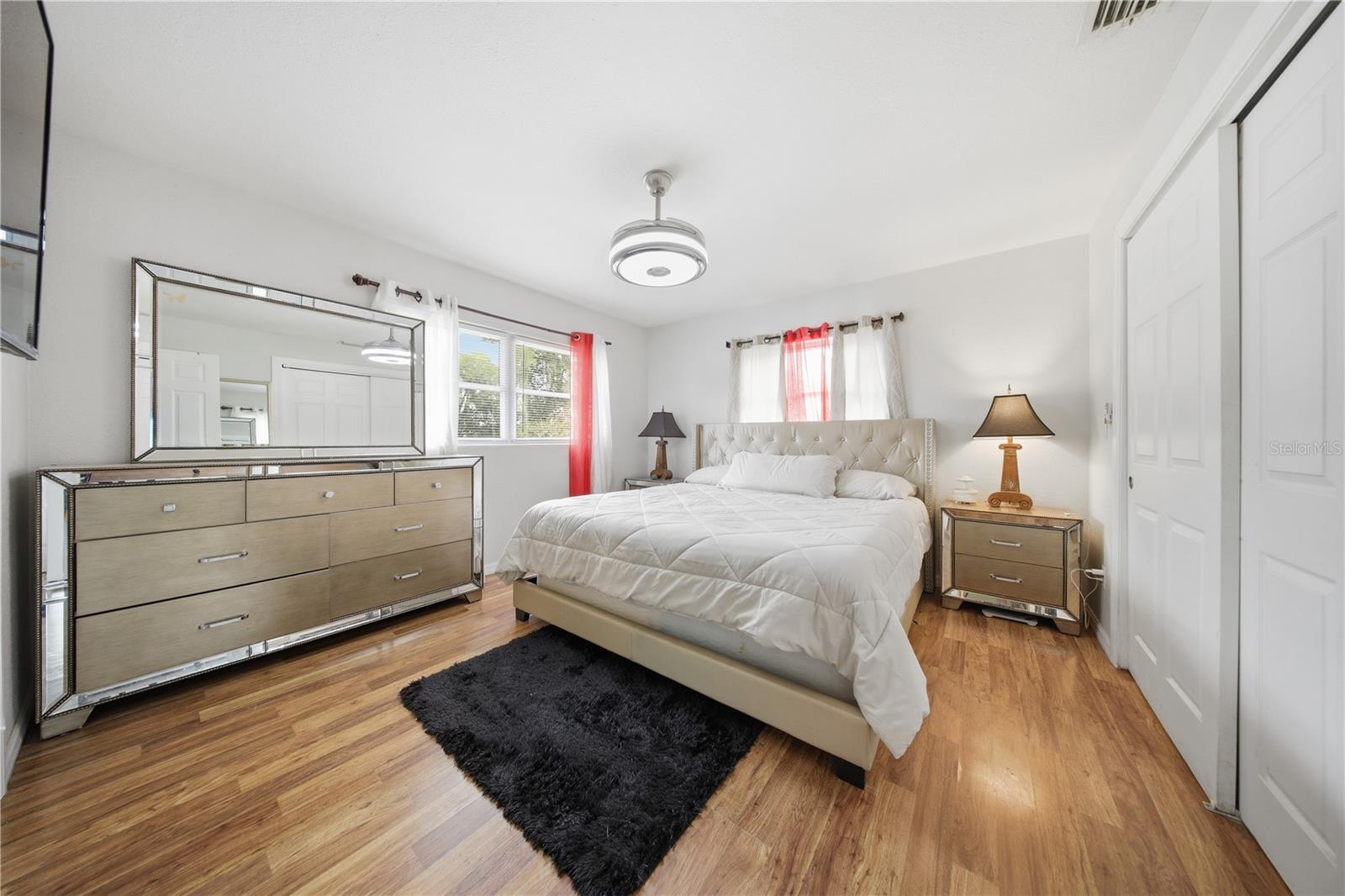 GROVELAND - Residential