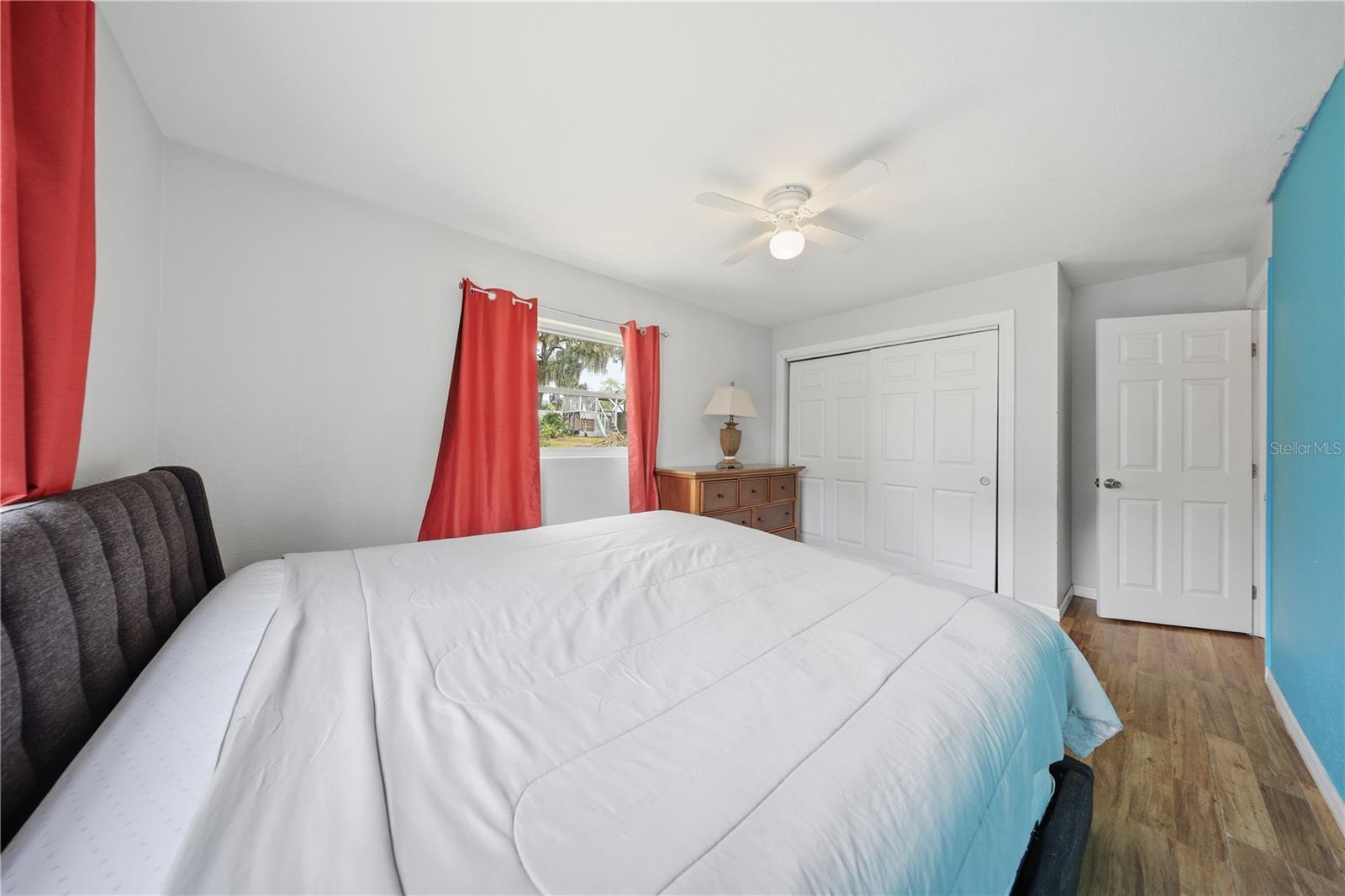 GROVELAND - Residential