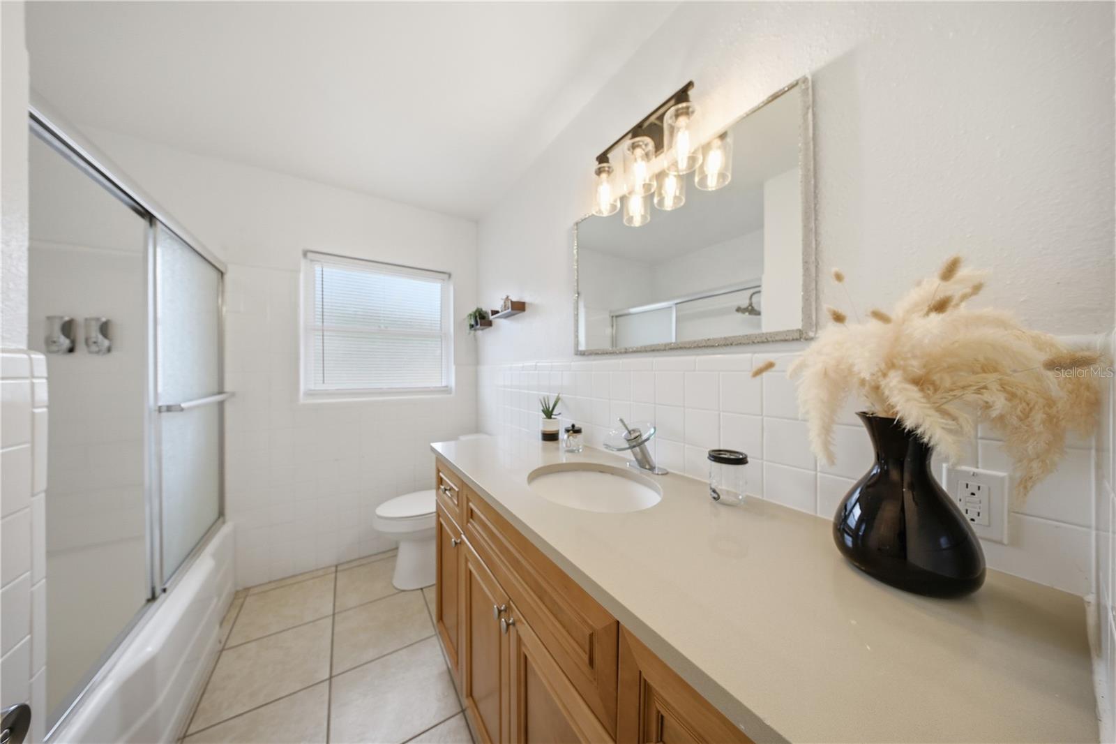 GROVELAND - Residential