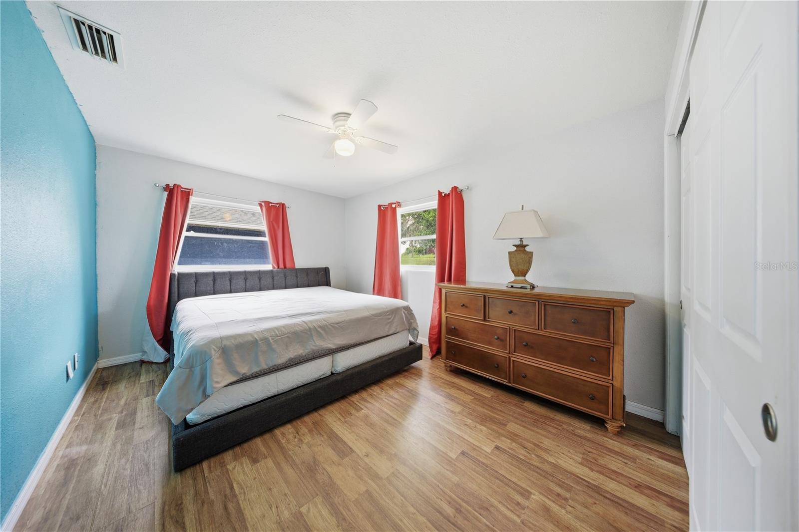 GROVELAND - Residential