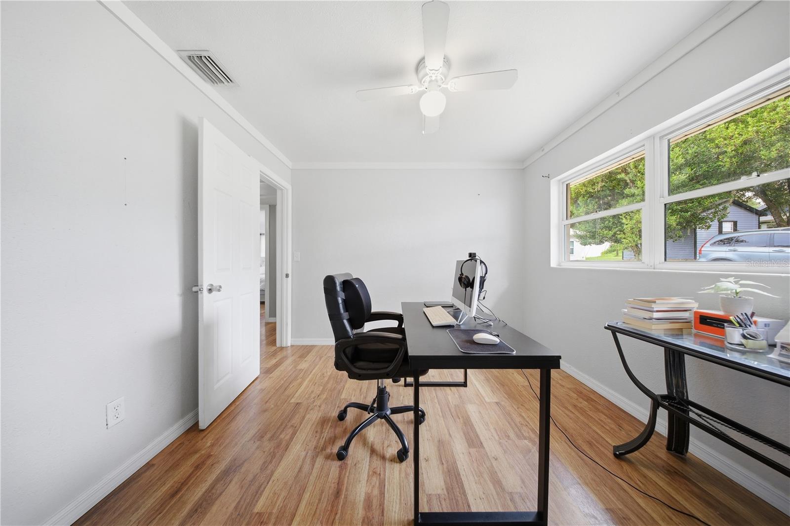 GROVELAND - Residential