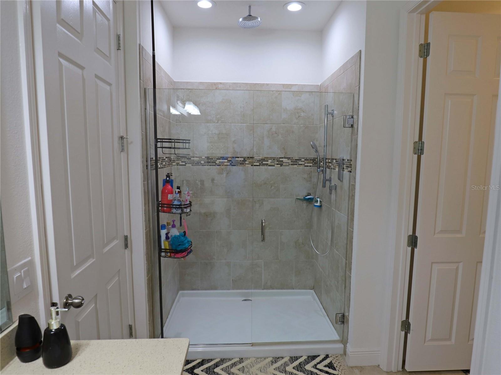 HANOVER LAKES PH 1A - Residential Lease