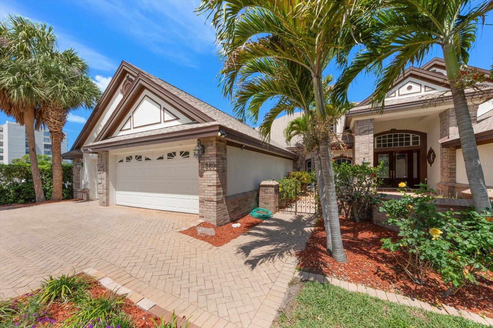 GATEHOUSE WOODS - Residential