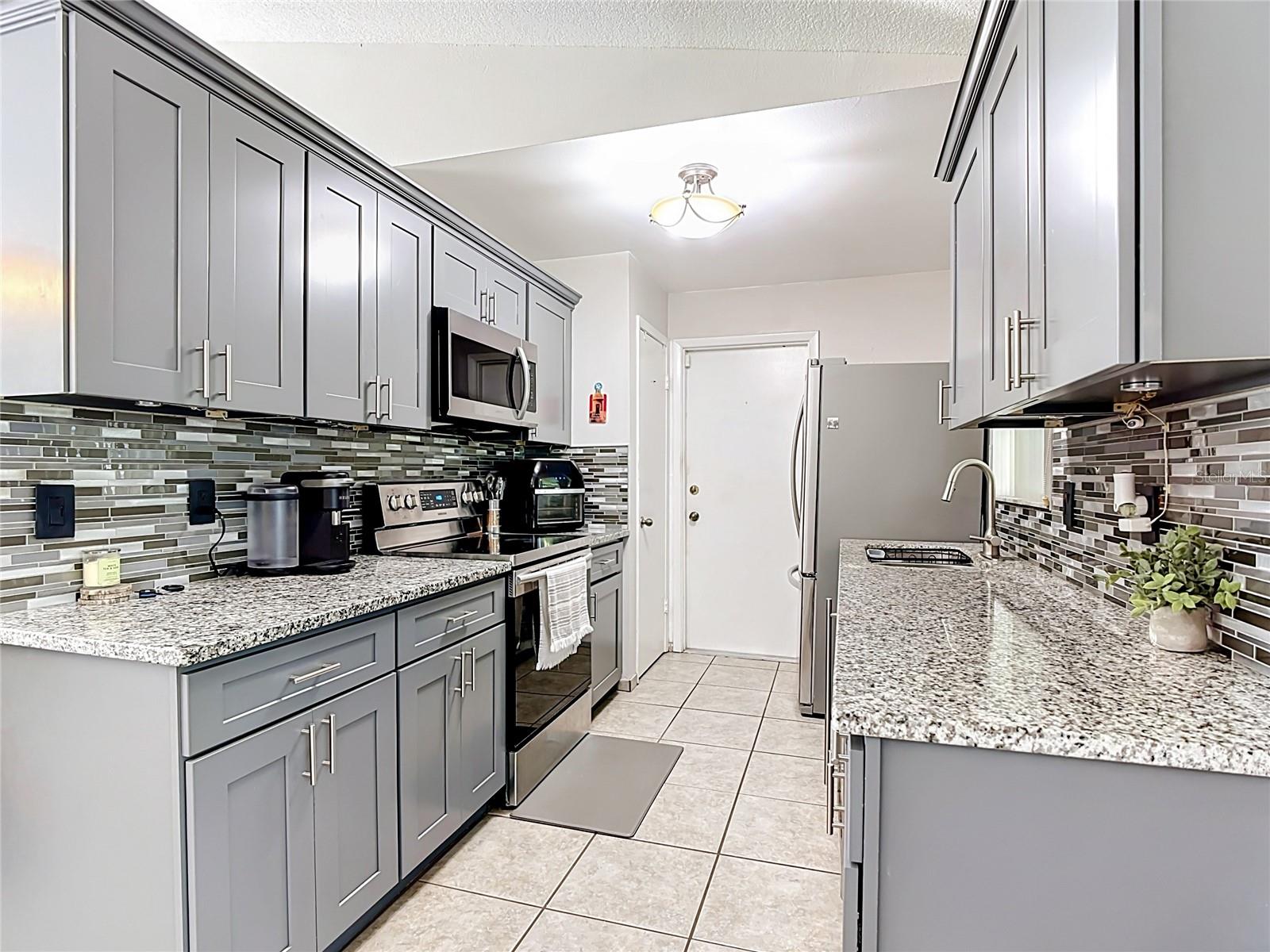 BVL UNIT 6 5TH ADD - Residential