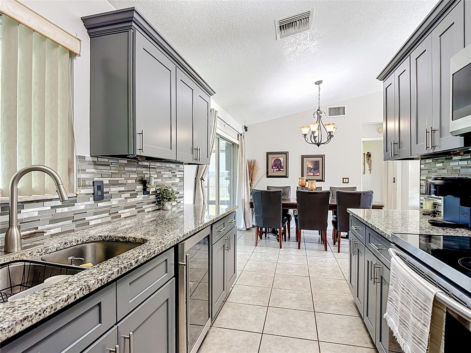 BVL UNIT 6 5TH ADD - Residential