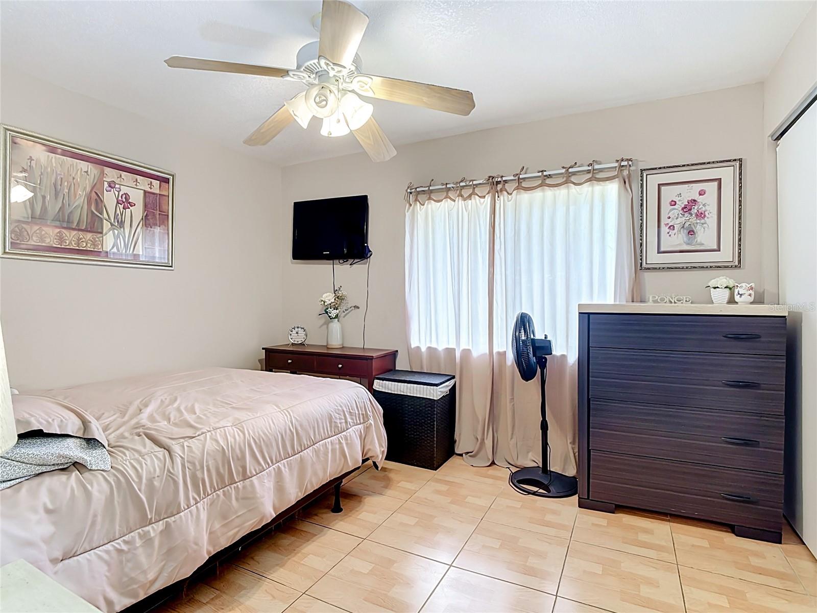 BVL UNIT 6 5TH ADD - Residential