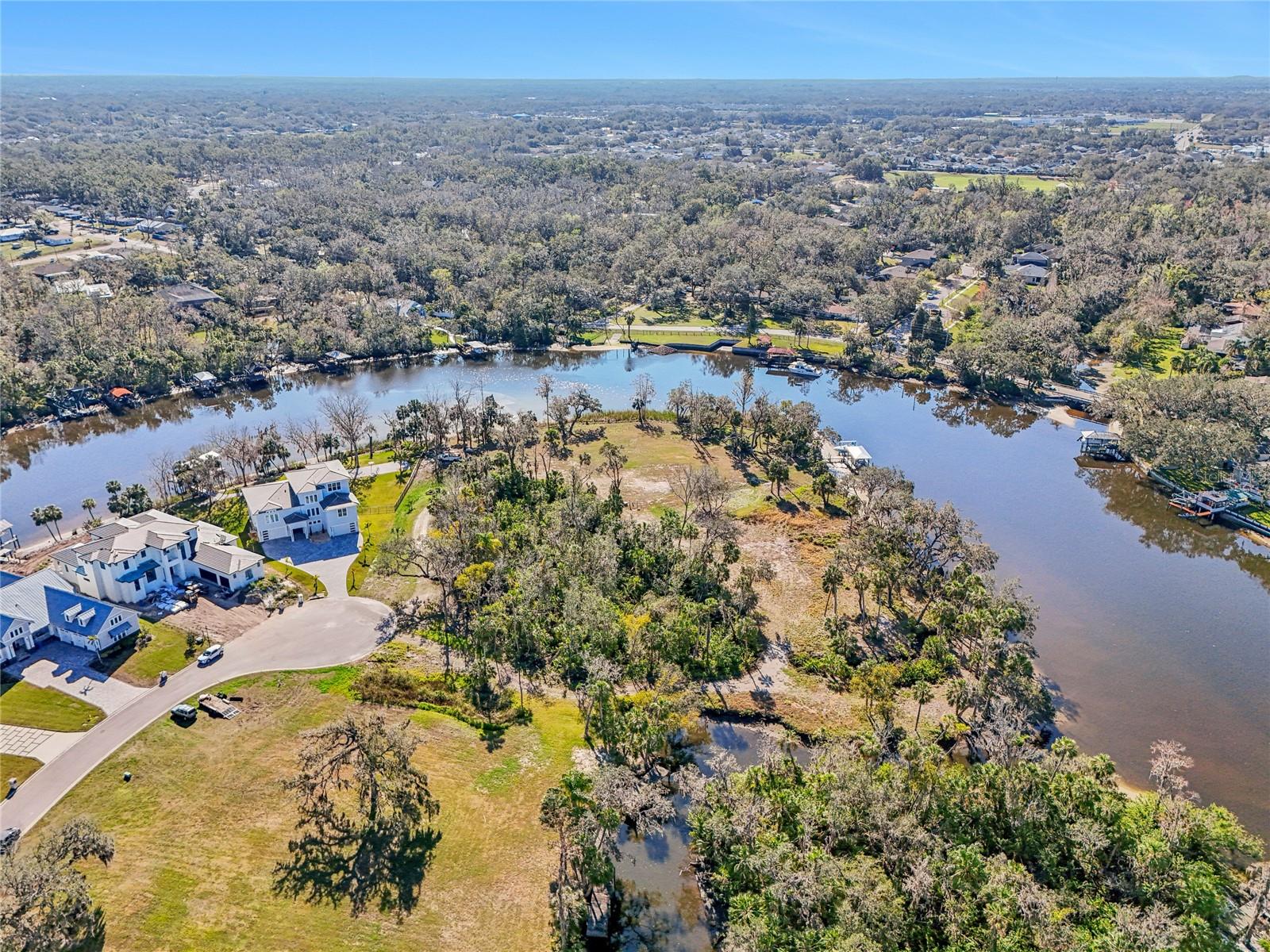 ALAFIA POINTE ESTATES - Land
