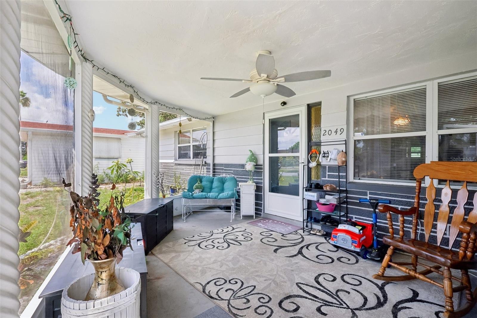 HOLIDAY GARDENS - Residential