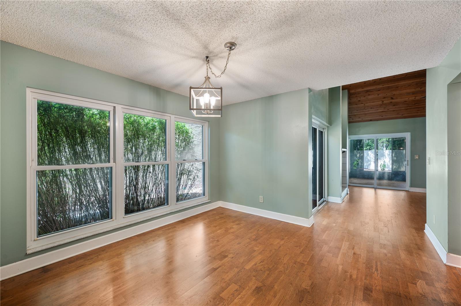CREEK WOODS A CONDO IN IMPERIALAKES PH 02 SEC 03 - Residential