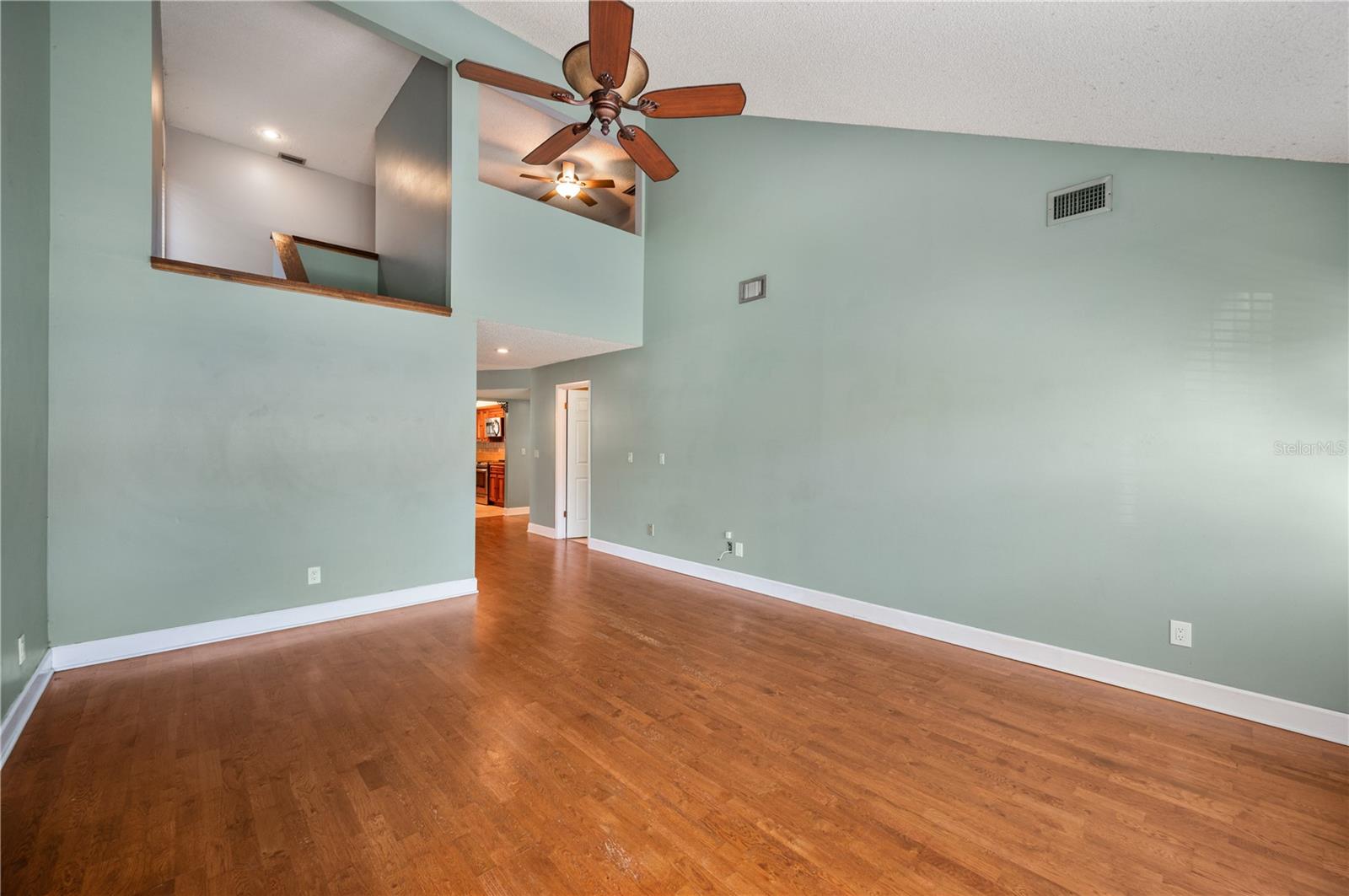 CREEK WOODS A CONDO IN IMPERIALAKES PH 02 SEC 03 - Residential