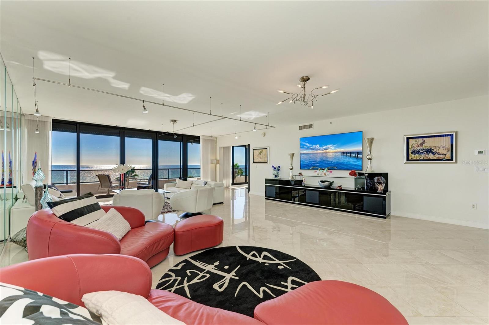 SANCTUARY - Residential