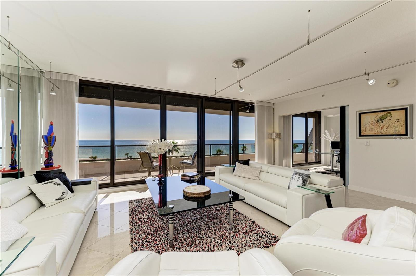 SANCTUARY - Residential
