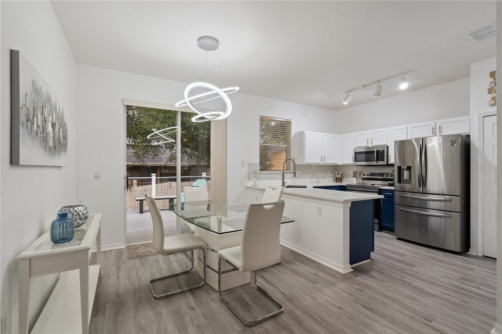 PLYMOUTH LANDING PH 02 49 20 - Residential