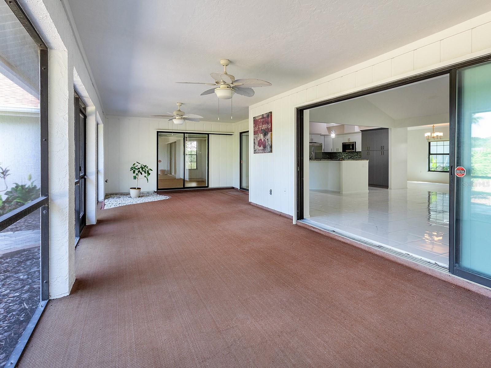 LAKES ESTATES THE - Residential Lease