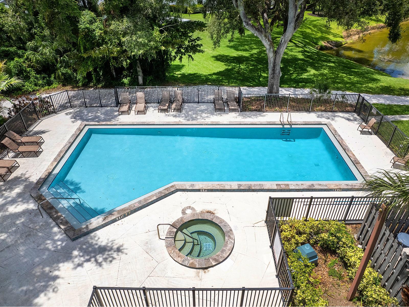 LAKES ESTATES THE - Residential Lease