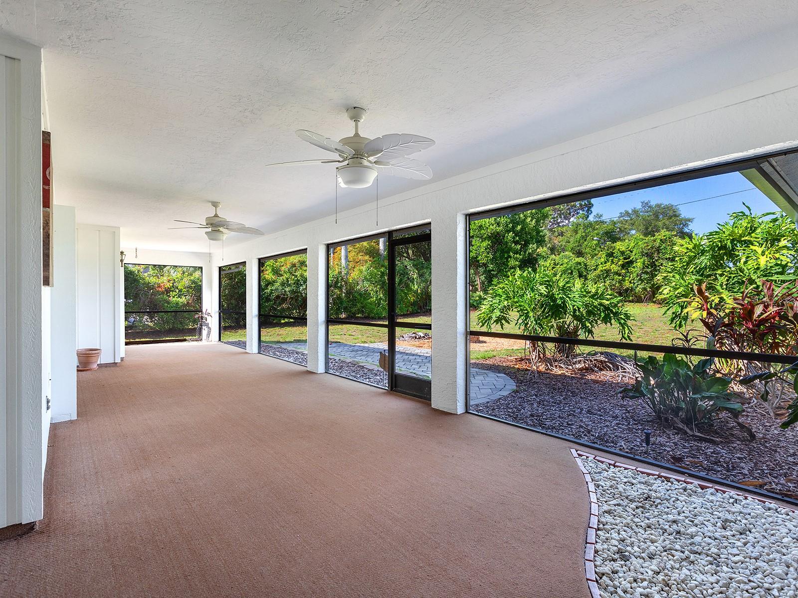 LAKES ESTATES THE - Residential Lease