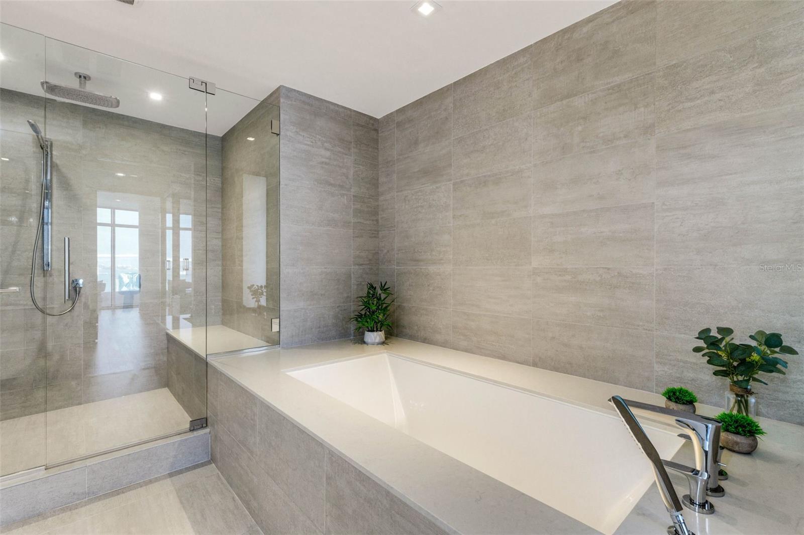 AQUA - Residential