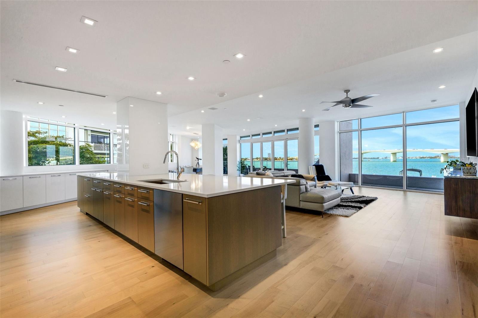 AQUA - Residential