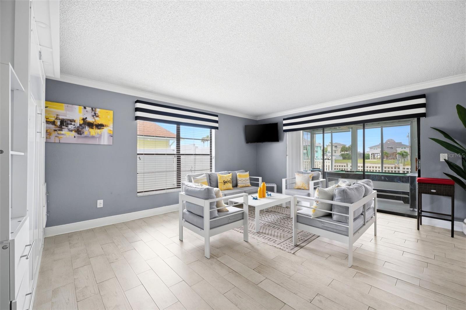 GULF COAST RET UNIT 6 - Residential