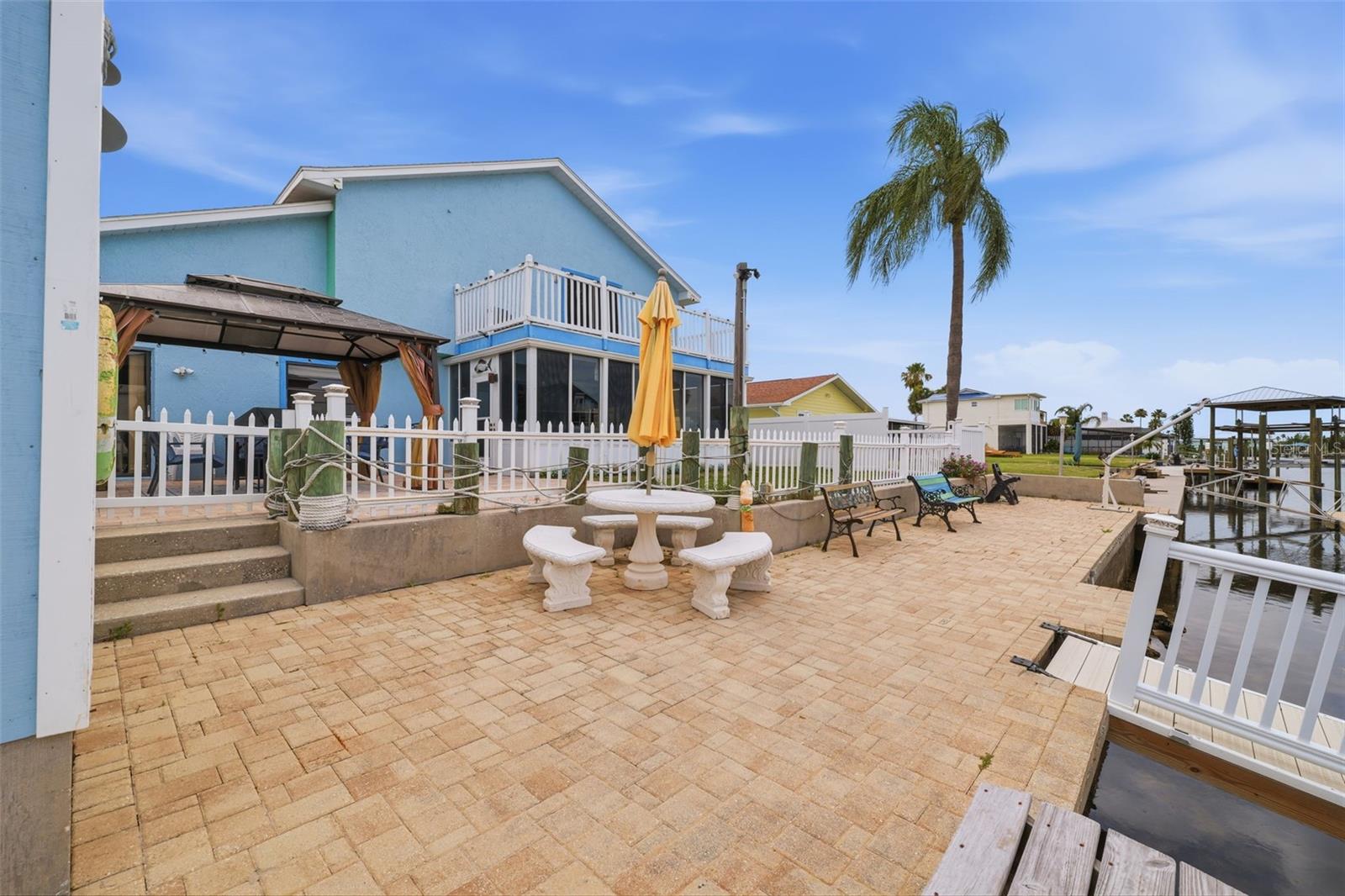 GULF COAST RET UNIT 6 - Residential