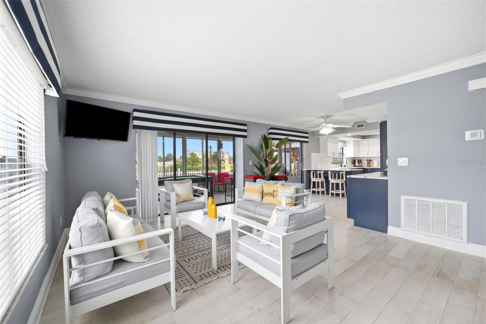 GULF COAST RET UNIT 6 - Residential