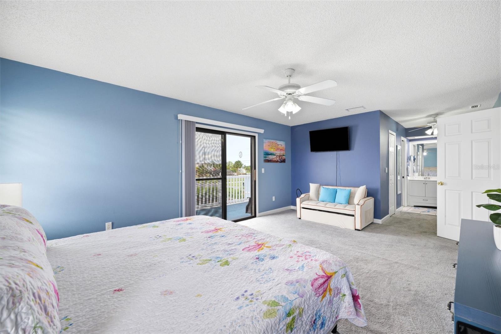 GULF COAST RET UNIT 6 - Residential