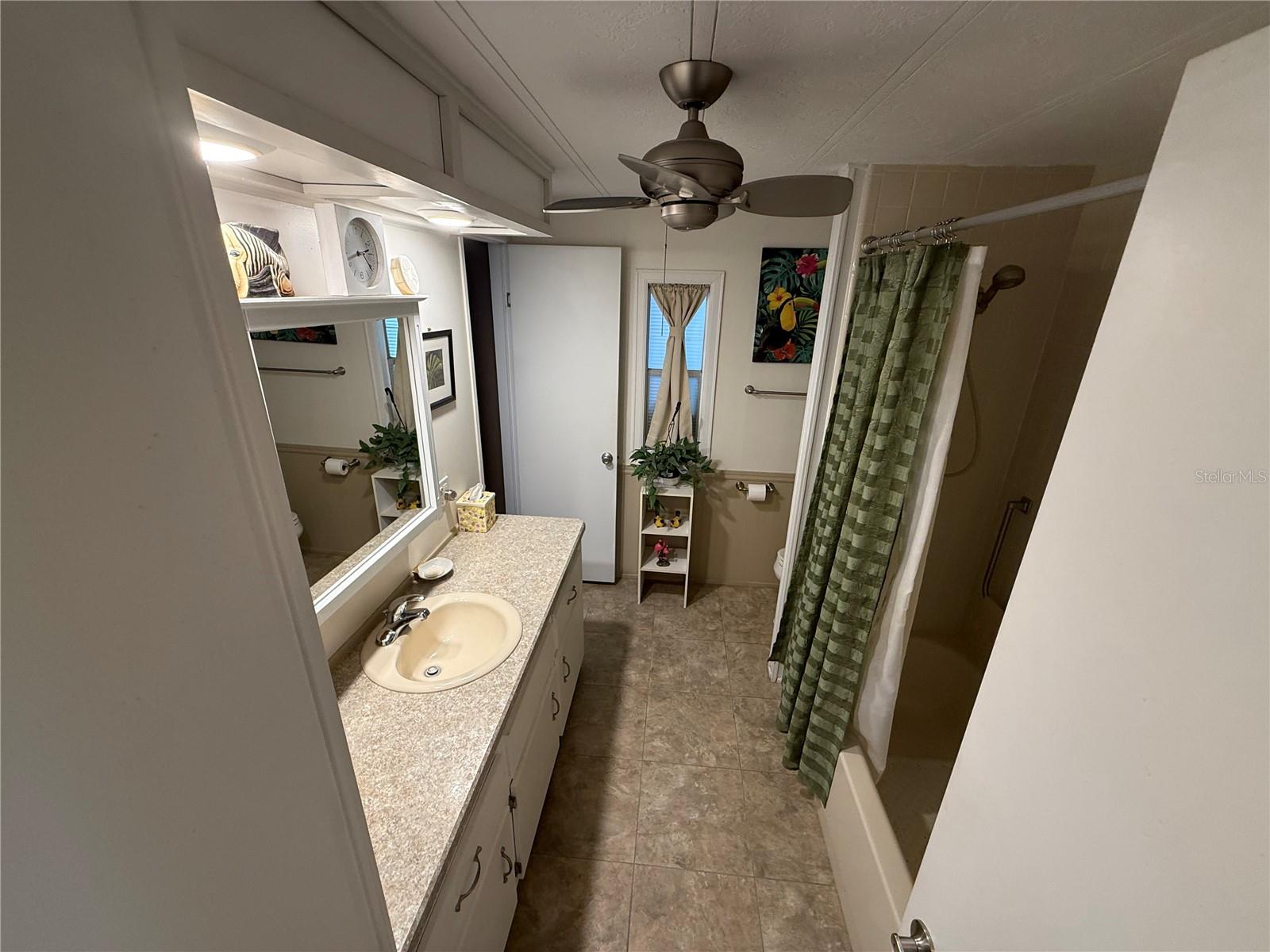 CONTINENTAL CC INC RESORTS - Residential