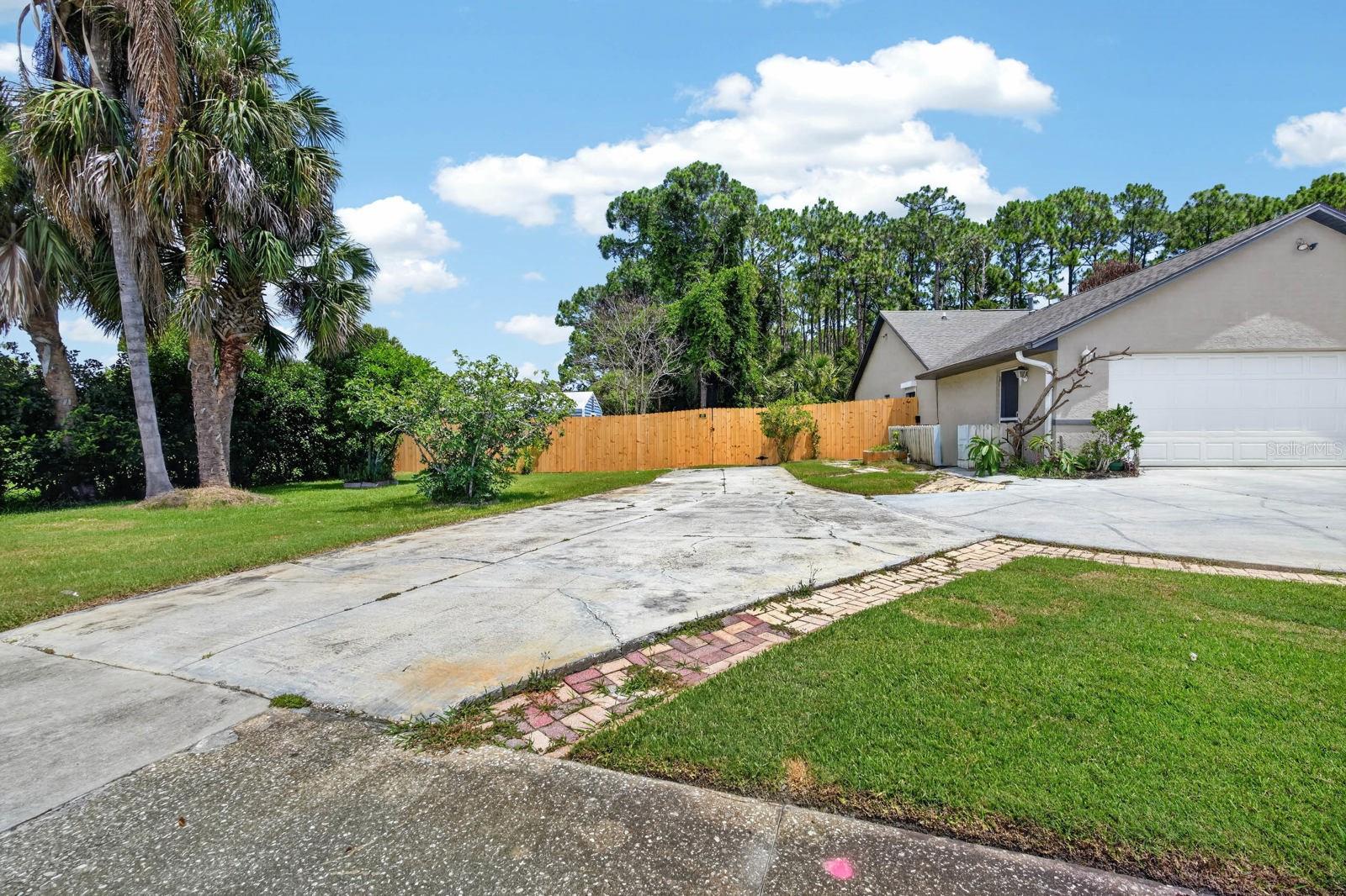 LYNNE GARDENS - Residential