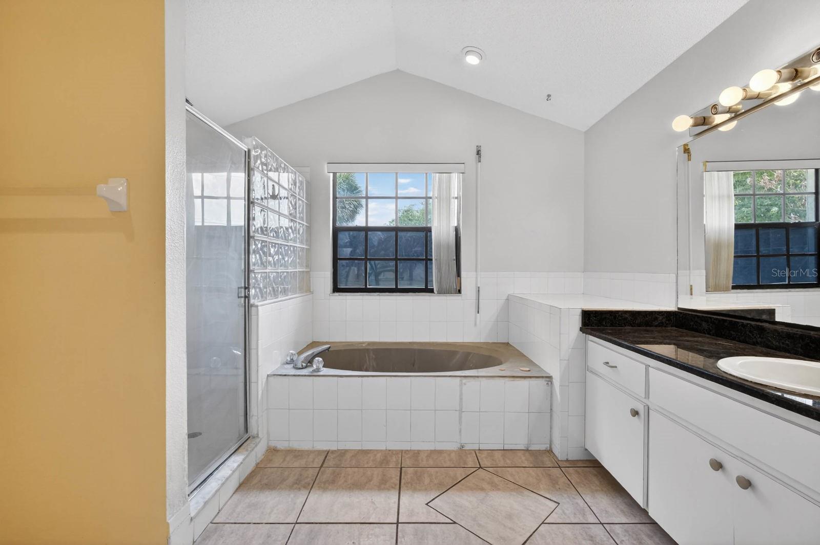 LYNNE GARDENS - Residential