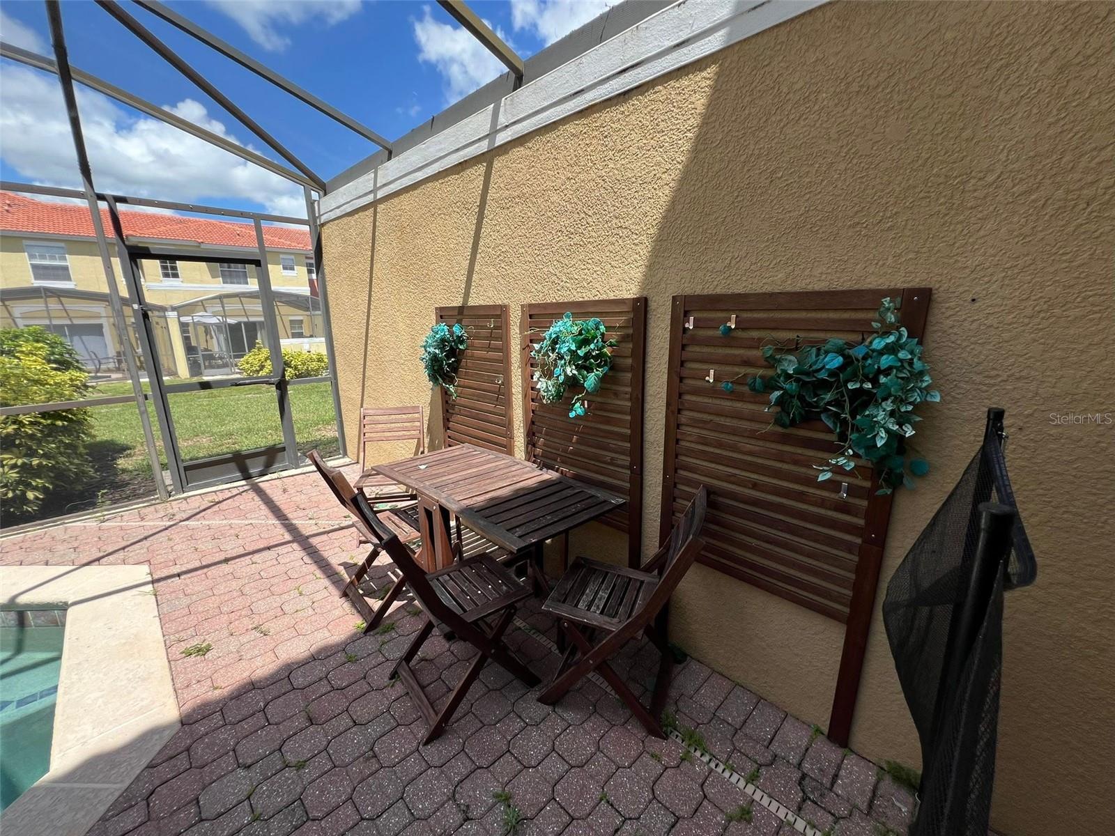 ENCANTADA PH 1 - Residential