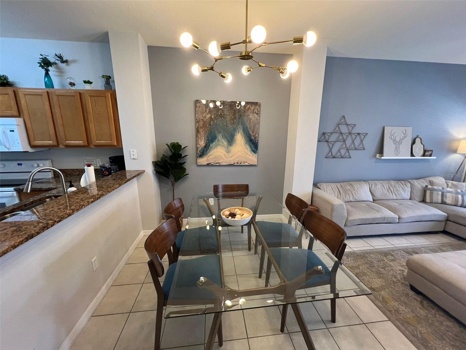 ENCANTADA PH 1 - Residential