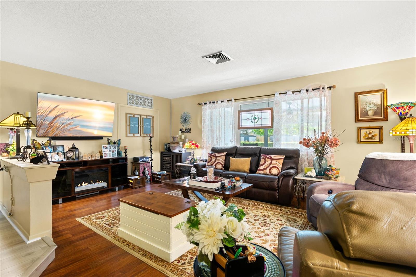 CURLEW CITY - Residential