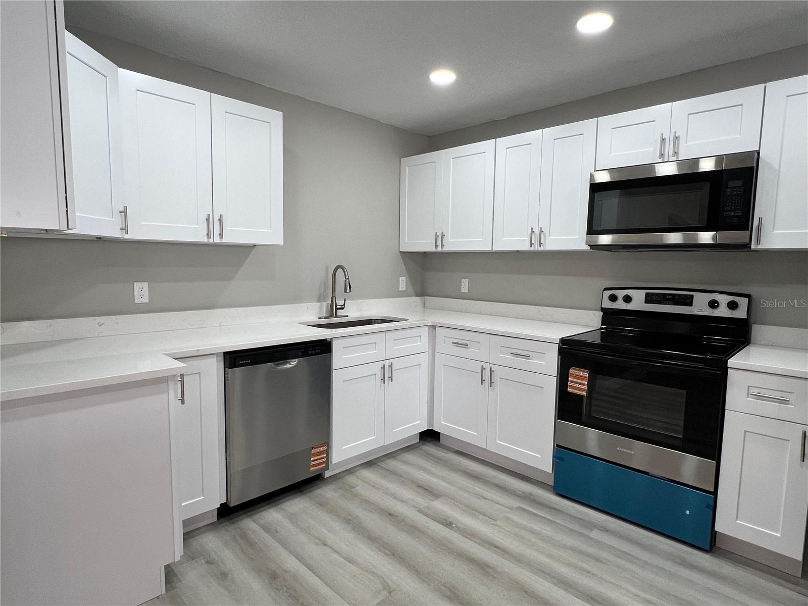GREENWOOD ACRES 1ST ADD - Residential Lease