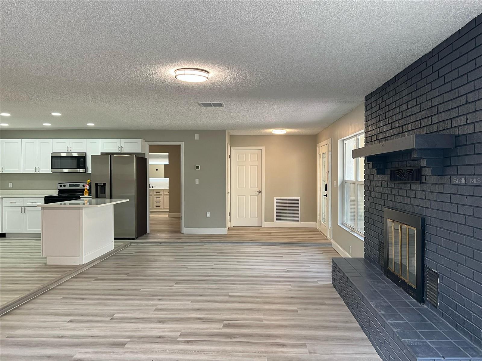 GREENWOOD ACRES 1ST ADD - Residential Lease