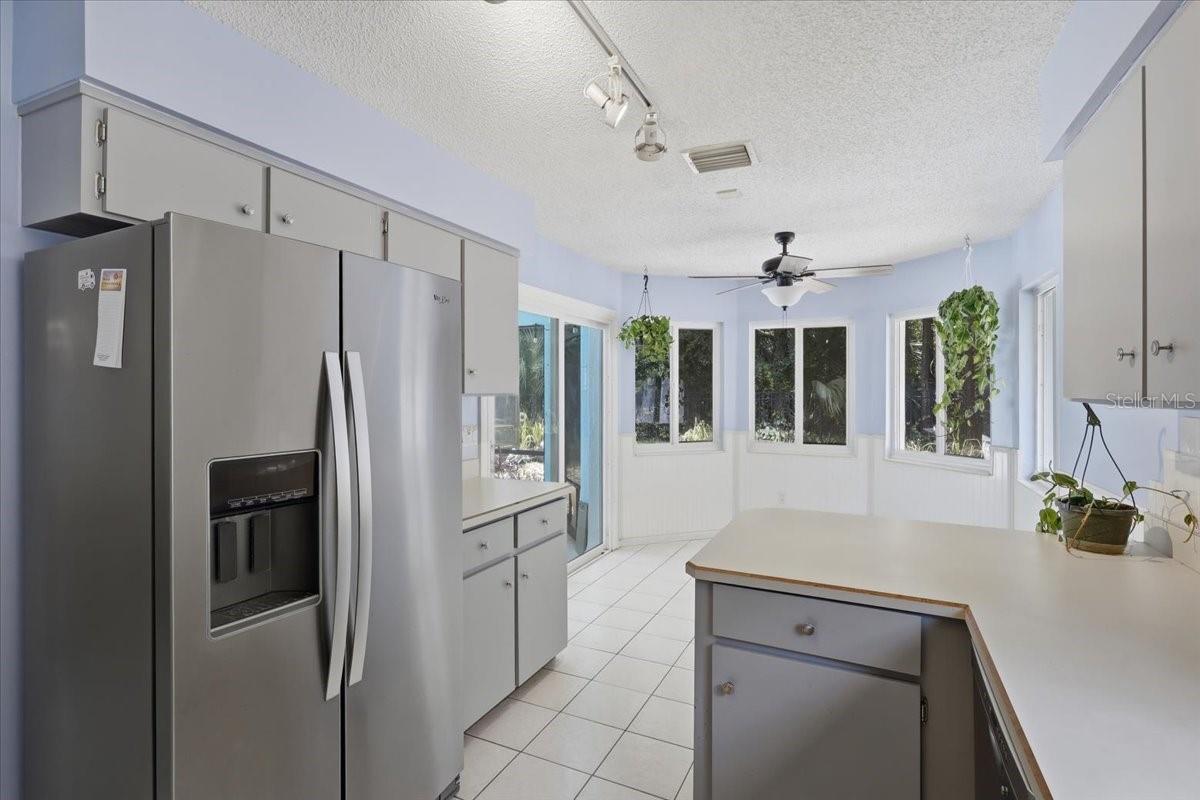 PINE LAKES - Residential