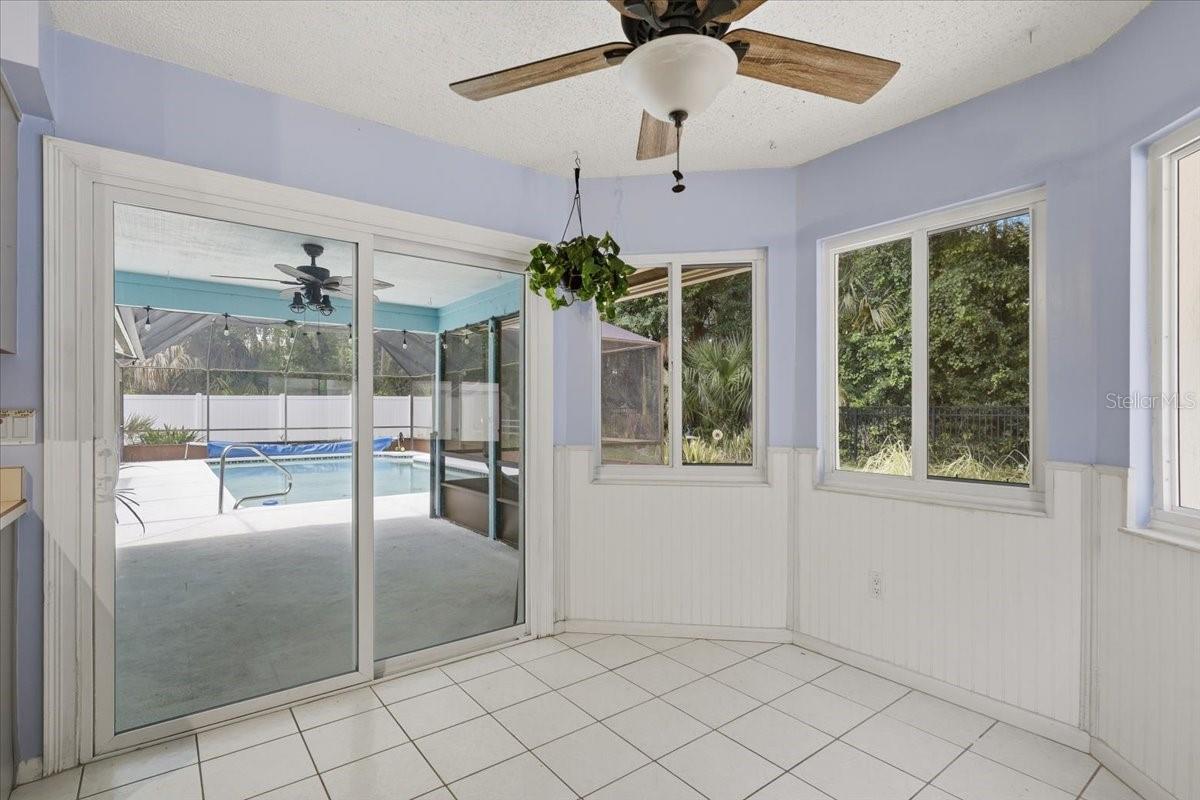 PINE LAKES - Residential