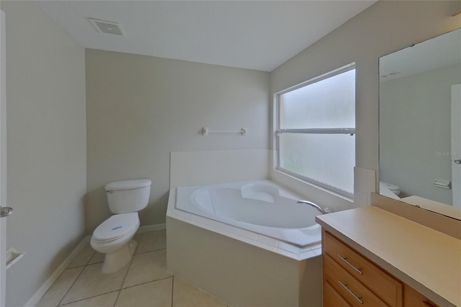 CHERRYRIDGE AT ESTATES - Residential Lease