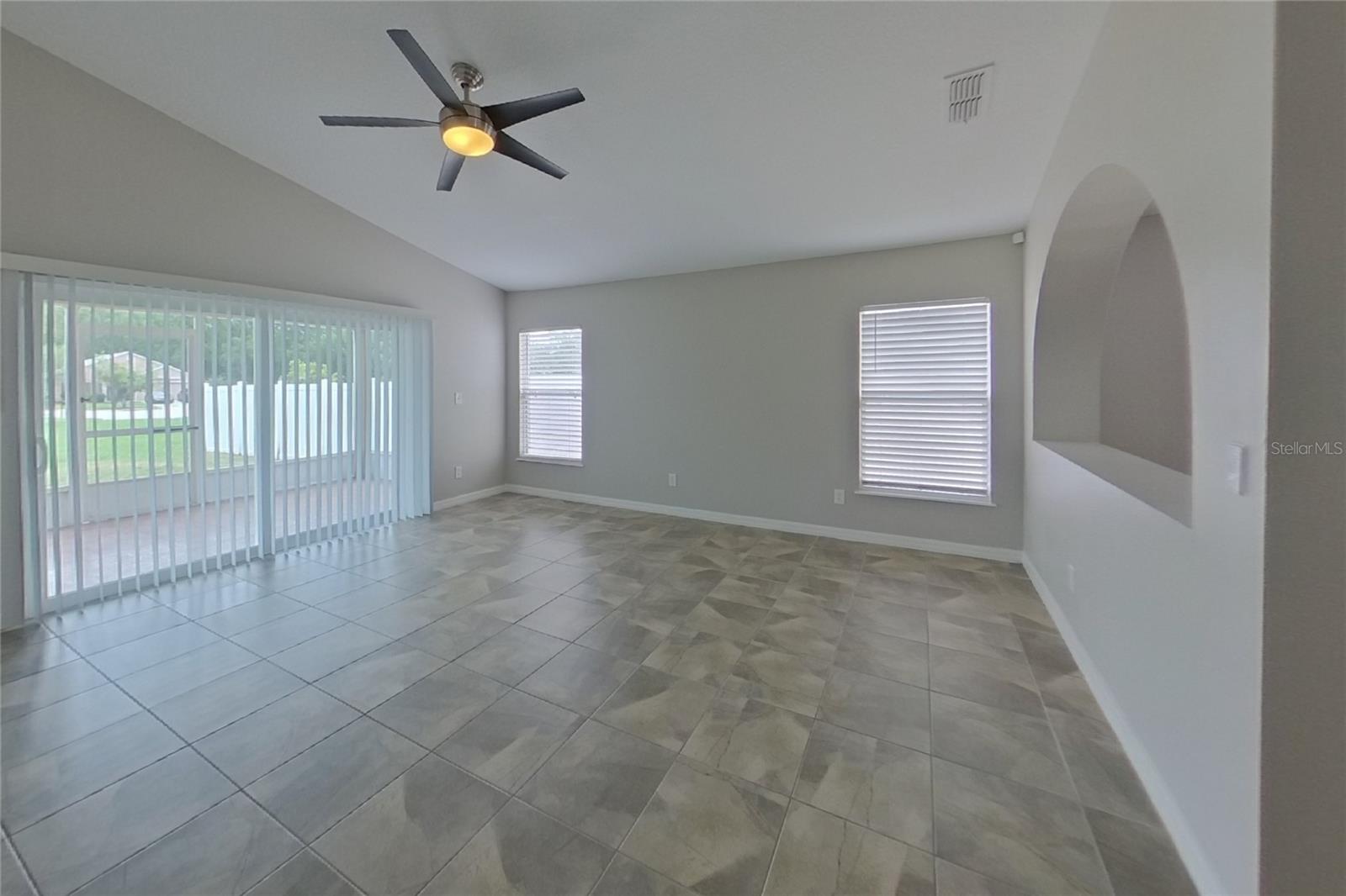 CHERRYRIDGE AT ESTATES - Residential Lease