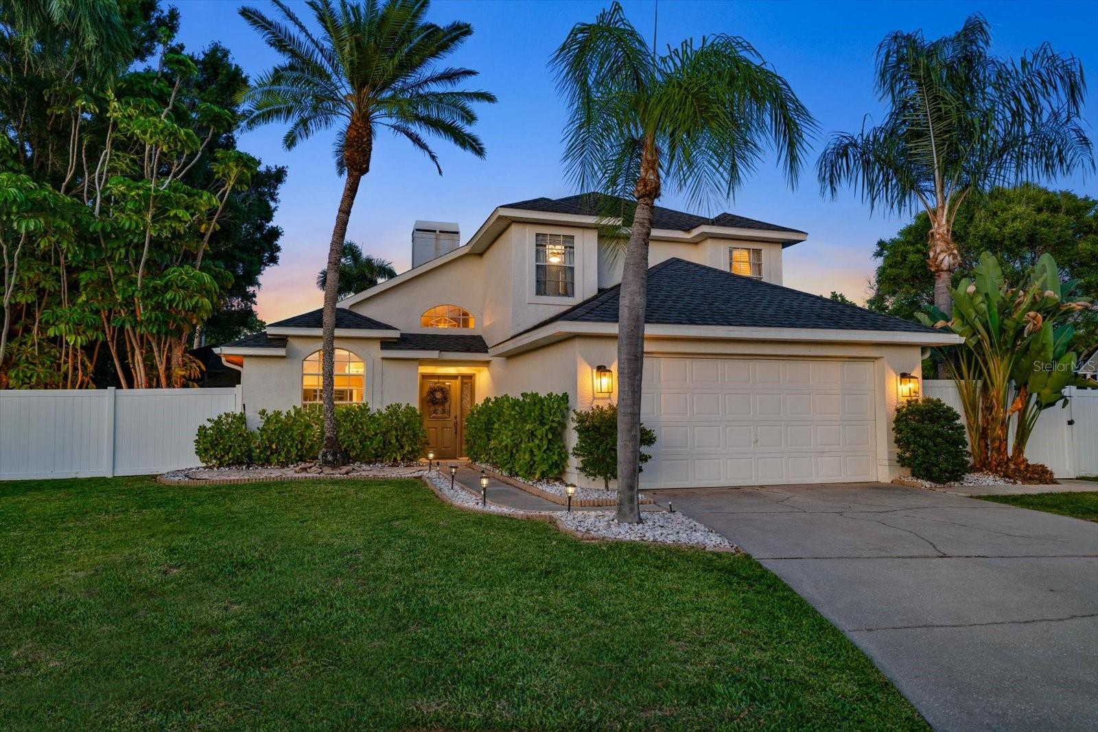 BAYS END - Residential