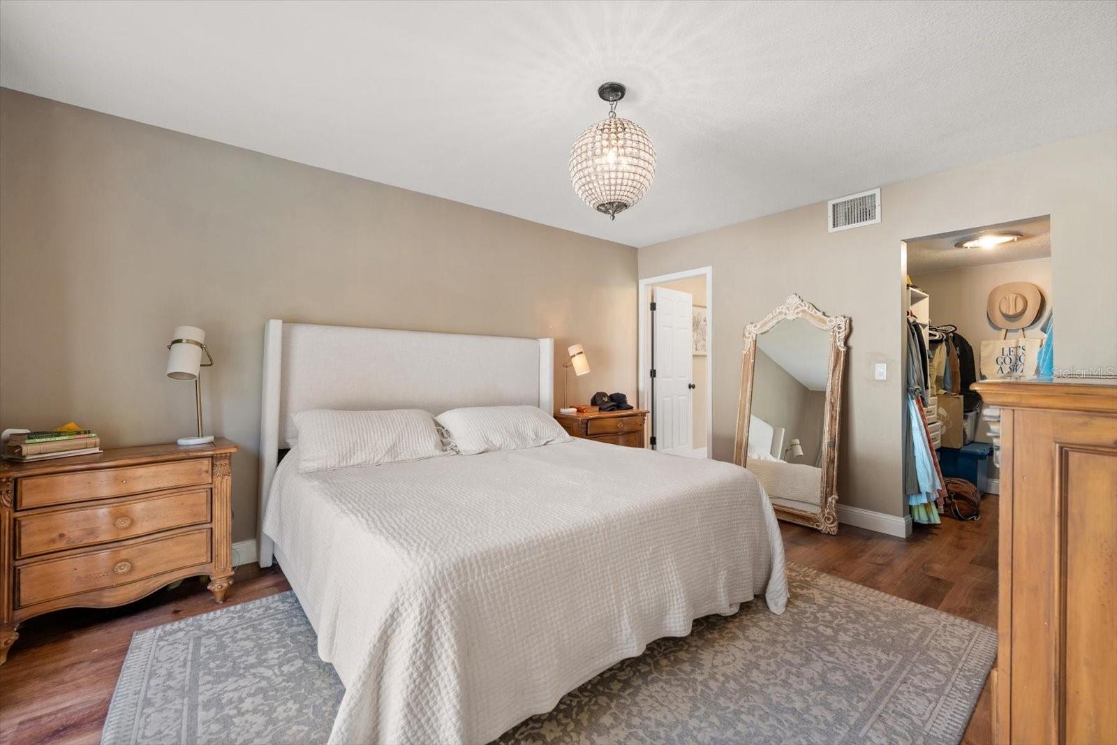 BAYS END - Residential